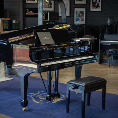 Piano de concert Steinway B211 noir brillant