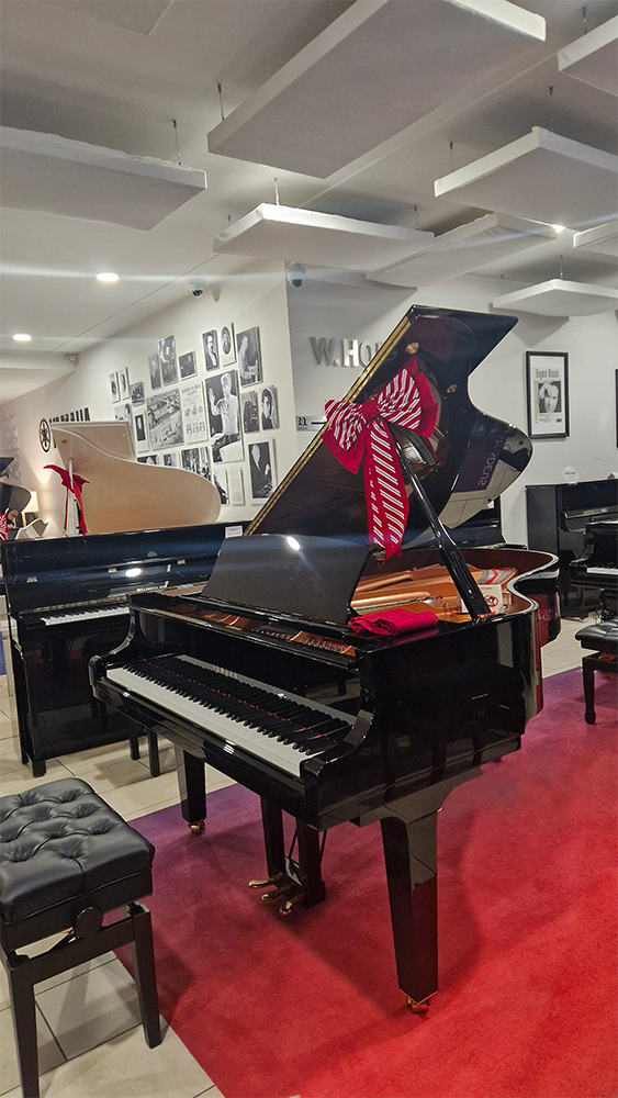 yamaha c3x | noir brillant yamaha c3x | noir brillant