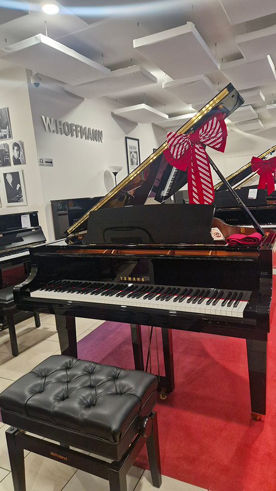 yamaha c3x | noir brillant yamaha c3x | noir brillant